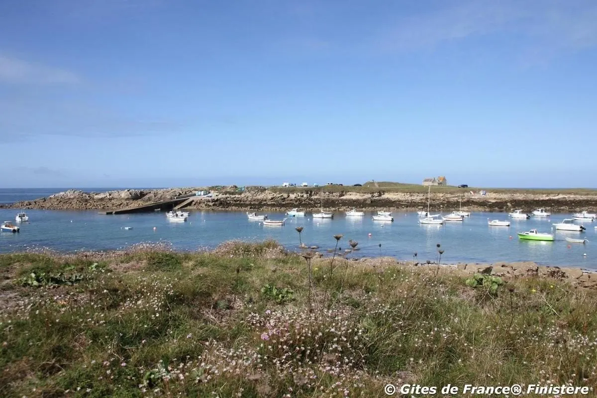 Gite L ' Escale 300 M A Pied Des Plages Plouarzel Holiday home
