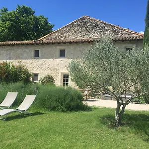 https://maison-de-charme-dans-domaine-17eme.fr-provencehotel.com